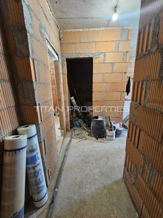 Продава се Тристаен апартамент в Варна, Автогара - 121 кв.м за 1215 €/кв.м - Снимка #8