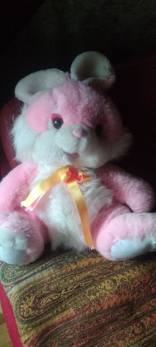 Мягкие игрушки, в наличии 3 штуки. Размер от 30 см до 45 см