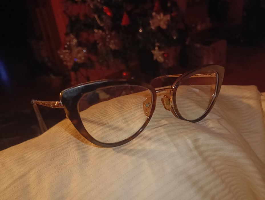 Vând rama TomFord original