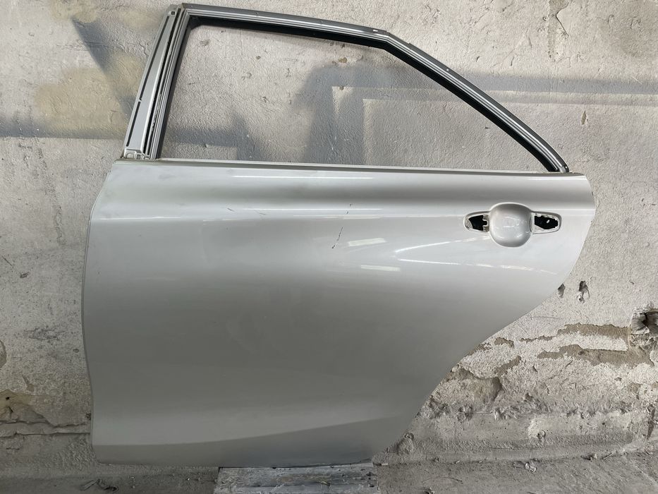 Дверь задняя левая camry 55 Американец