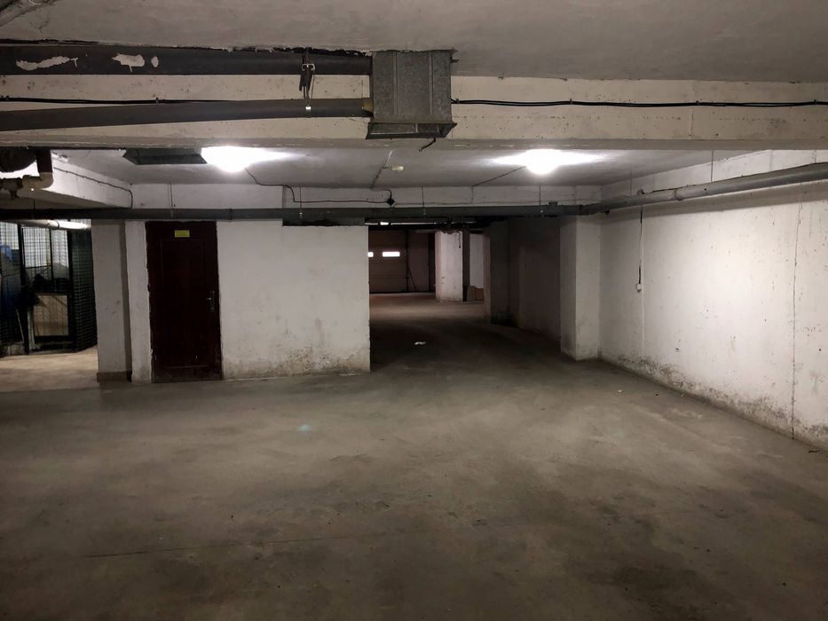 Inchiriez garaj subteran Otopeni, Str. Floare de Cais