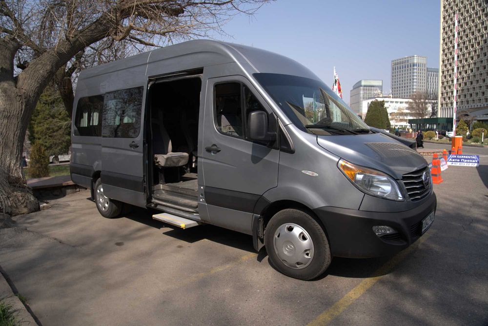 JAC 20 ўринлик мест поездка в горы Хумсан, Чимган, Чарвак