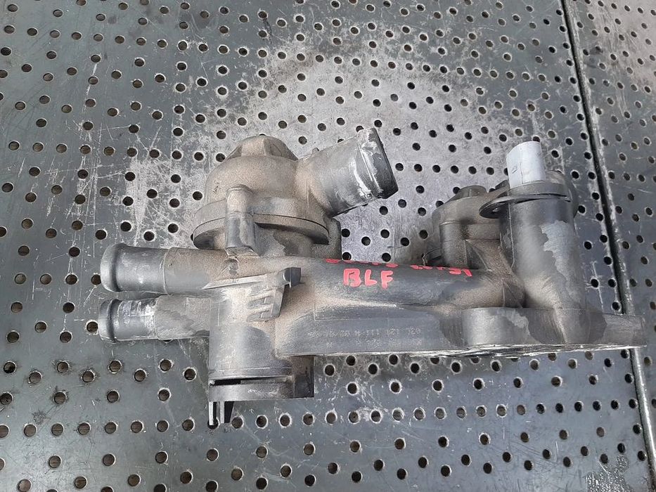 carcasa termostat 1.6fsi blf audi a3 8p seat altea toledo vw golf 5  skoda octavia 2 03c121111h