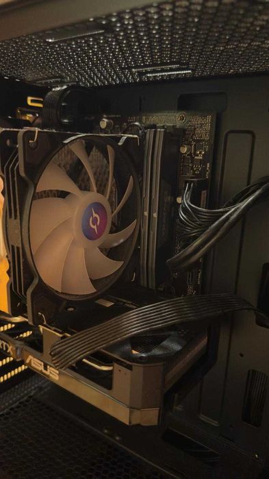 PC Gaming Serioux Powered by ASUS i5-14600K RTX 5060 8GB 32GB DDR5 SSD 1TB