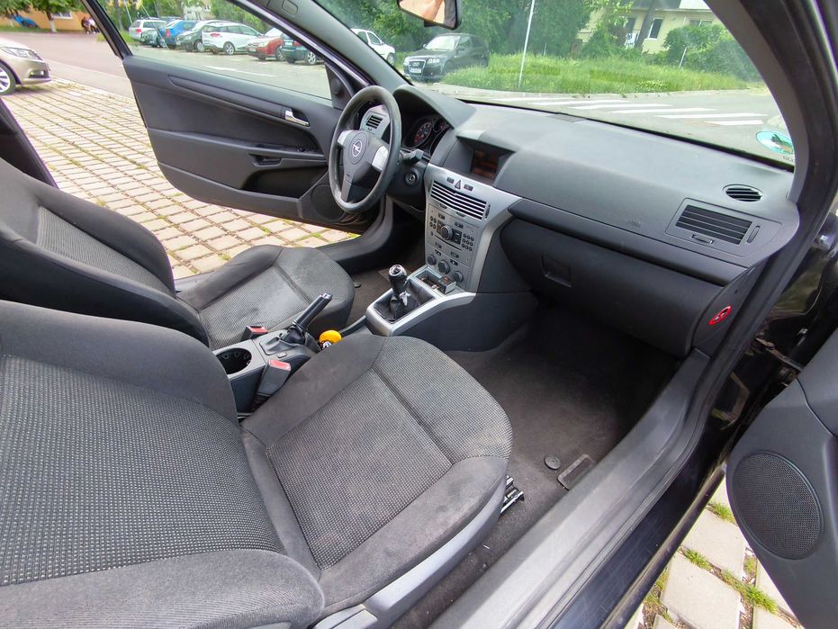 OPEL ASTRA GTC 2010 1.4 benzina