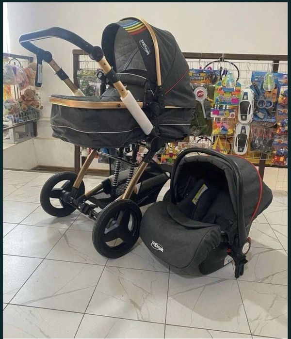 детский коляска и автокресло