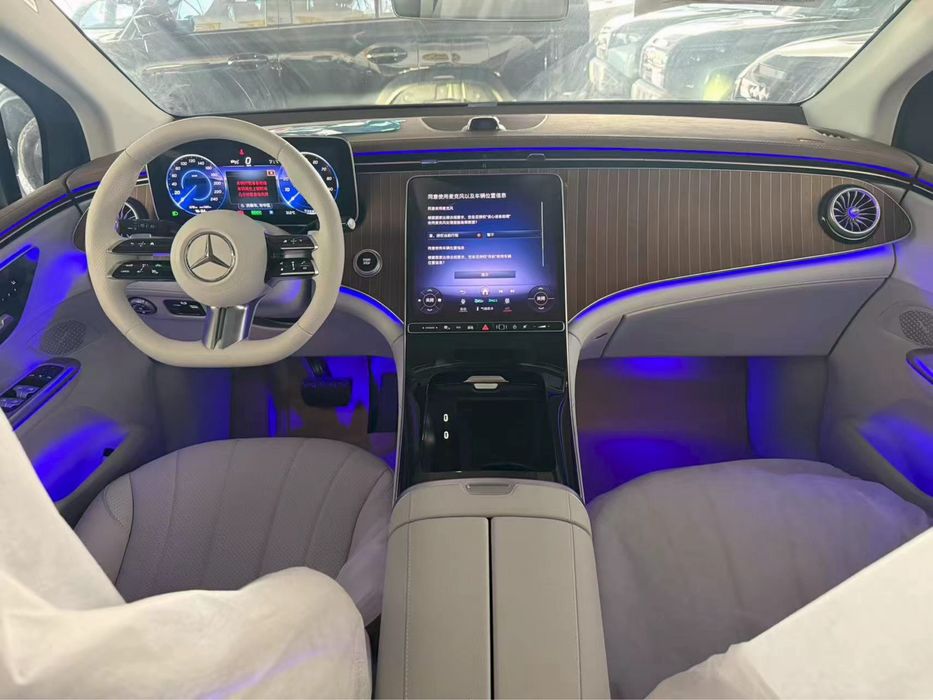 Mercedes Bens EQE 500 SUV. 2025.В наличии Ташкенте. Новый без пробега.