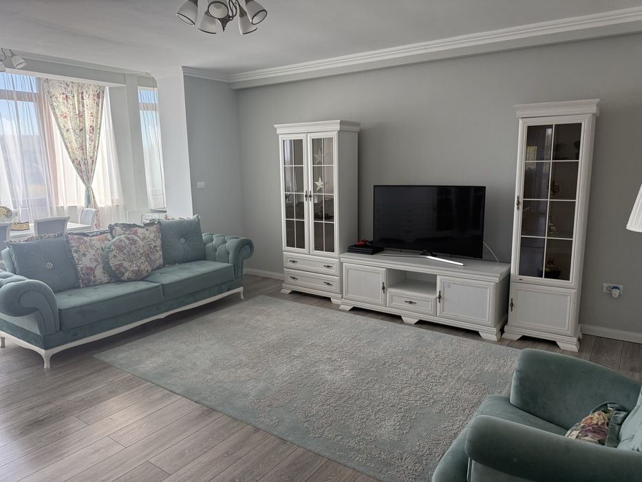 Apartament de inchiriat