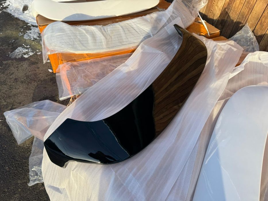 Спойлер на Лексус rx300, Lexus спойлер