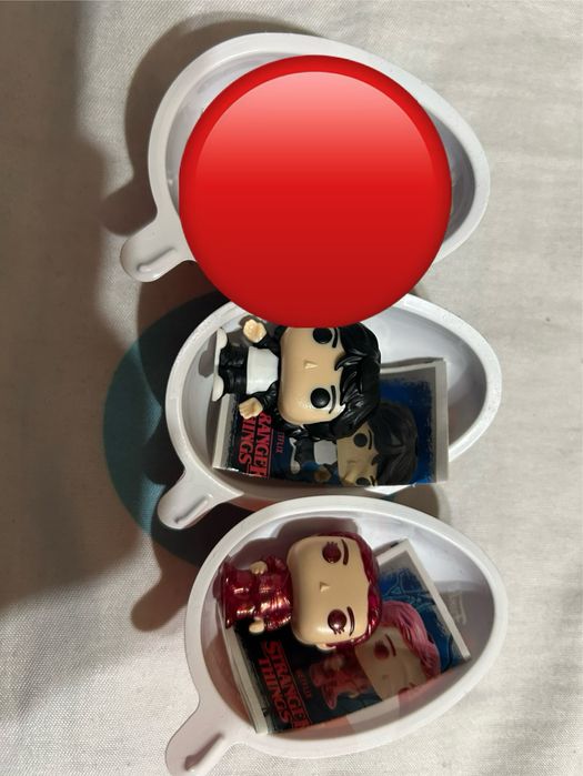 Продавам фигурки на Stranger things