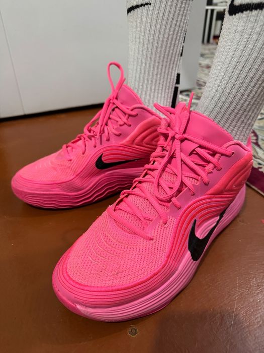 Продам кроссовки nike