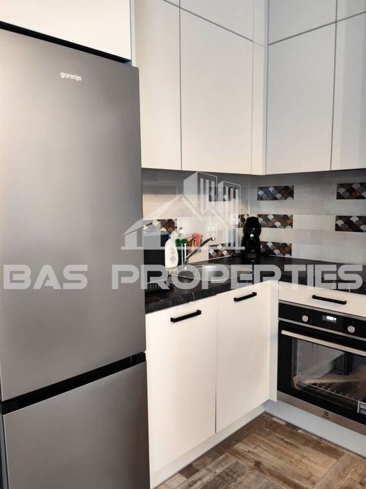 Дава се под наем Двустаен апартамент в София, Кръстова вада - 70 кв.м за 800 € - Снимка #4