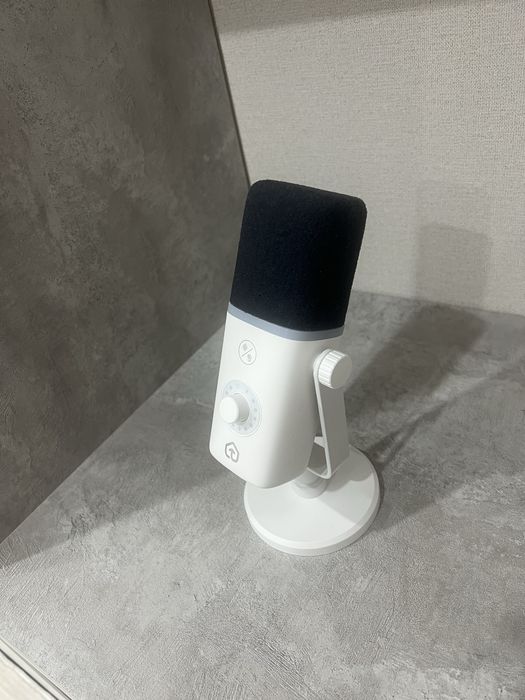 2 микрофона с RGB