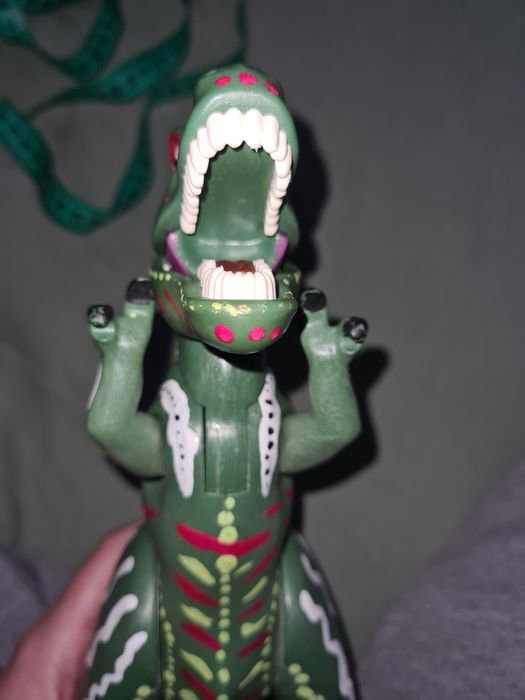 Dinozaur pictat manual playmobil