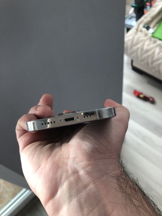 Iphone 13 pro  silver
