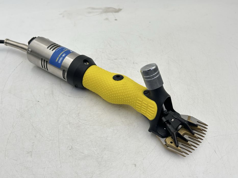 Qoy yungin oladigan mashinka