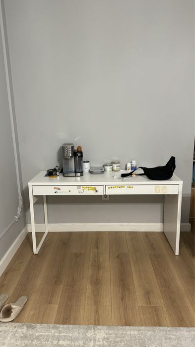 Стол письменный, 140 см