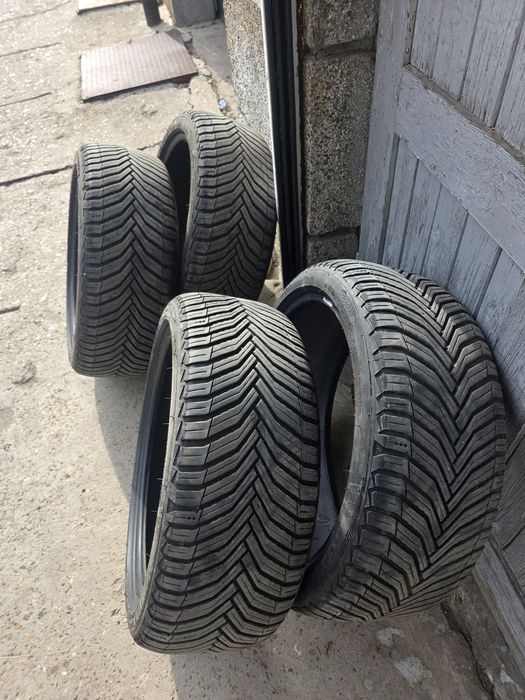 225/40/18 Micheline CrossClimate 2   DOT4724