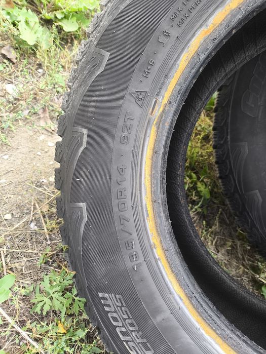 Продам зимние шины.