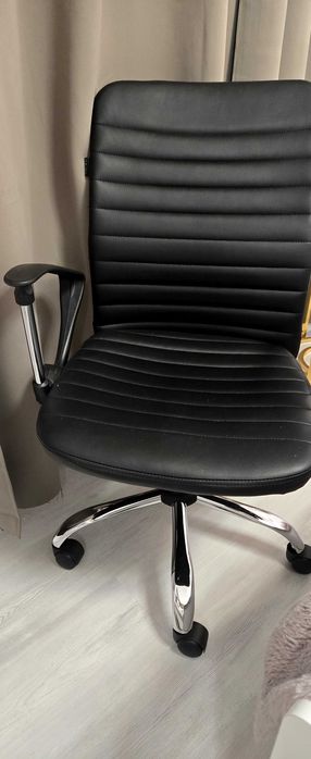 2 бр. Офис стол от еко кожа !