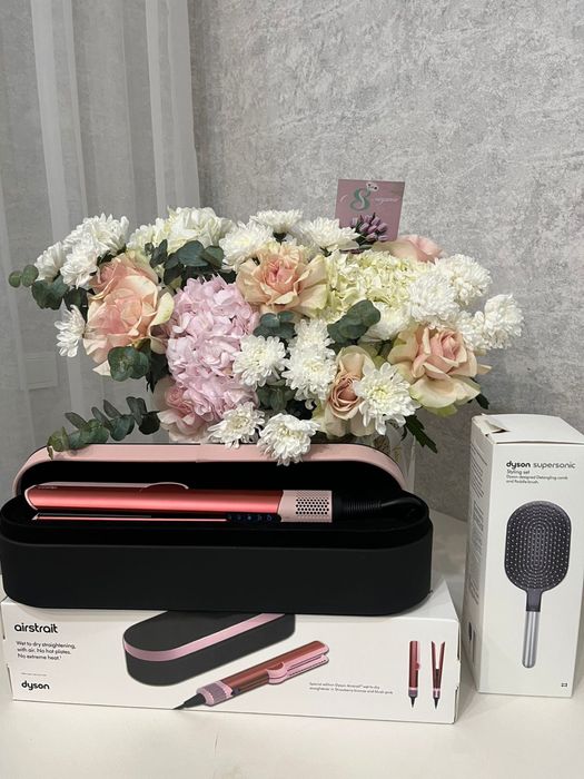 СРОЧНО ПРОДАМ Dyson Оригинальный Airstrait ht01