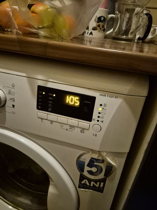 Vând Mașină de spălat  Beko