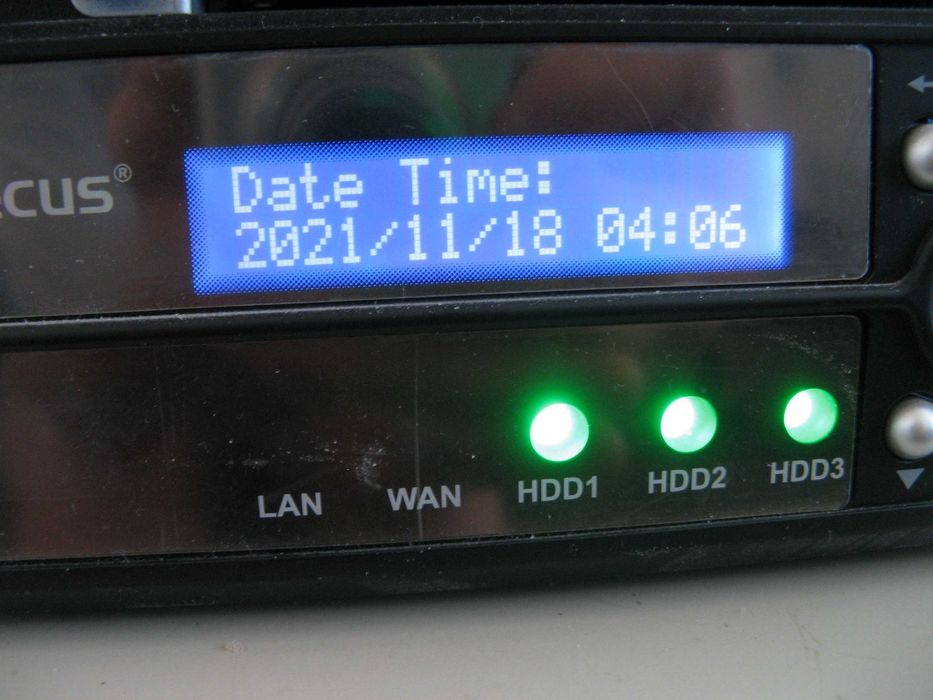 NAS Network Storage Thecus N3200 3 Bay + 3x1TB HDD