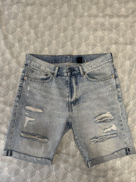 Мъжки дънки видове и Pause