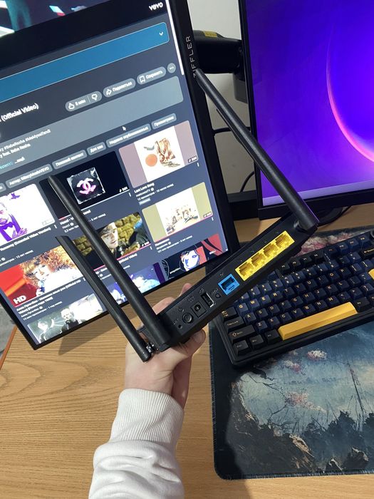 Роутер ASUS RT-1200