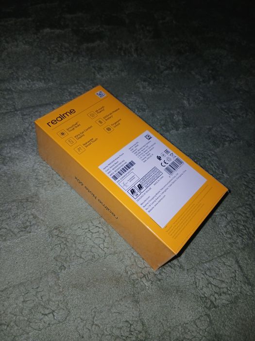 Realme Note 60x.