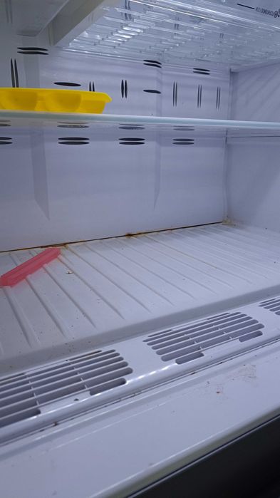 Хладилник Vestel огледален