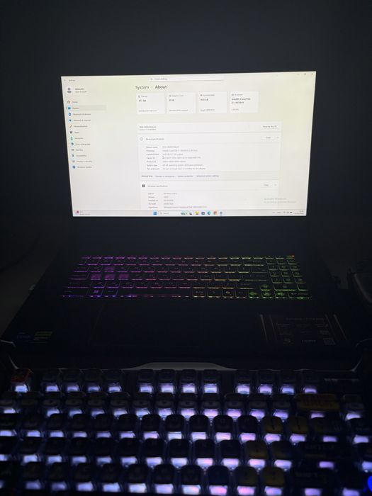 Noutbook-Laptop strong