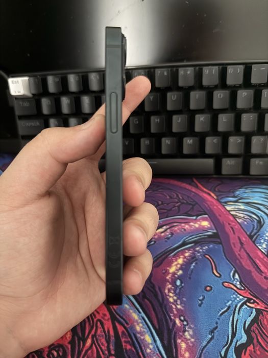 Iphone 13 mini midnight 128GB СУПЕР ЗАПАЗЕН!