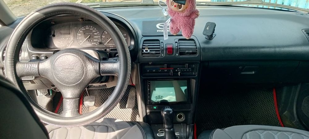В продаже Мазда 323f