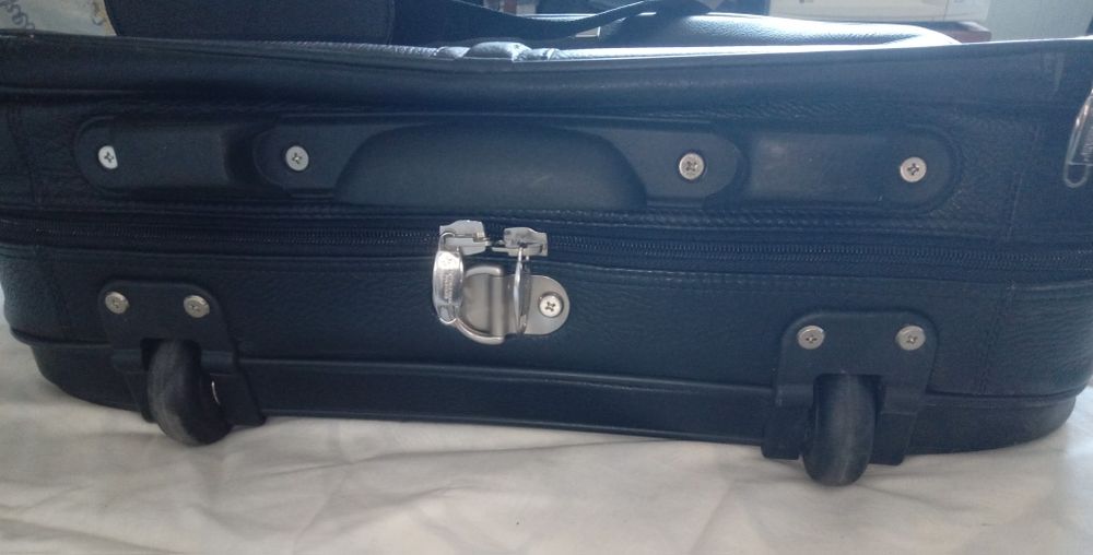 Кожаная сумка-чемодан