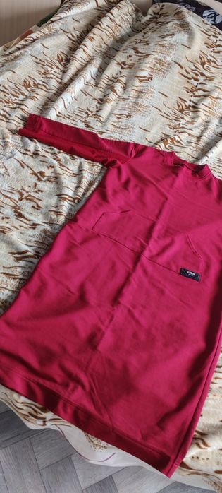 Отдам даром платье, рубашки