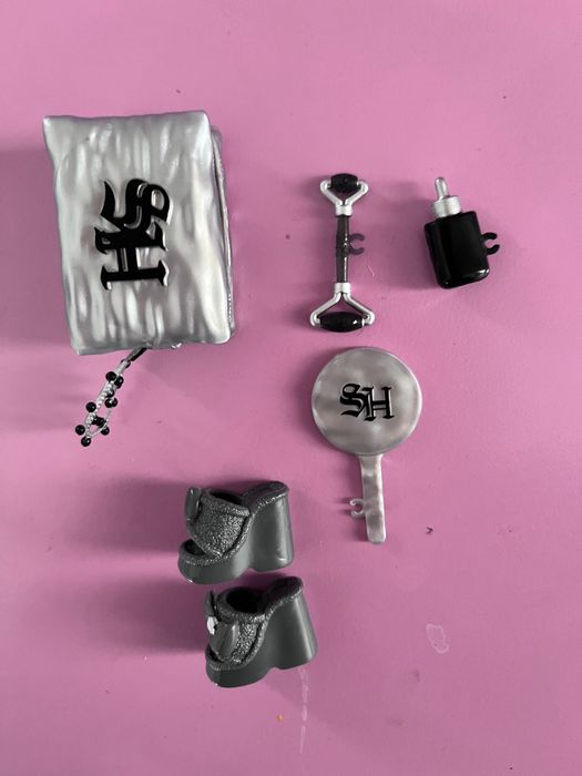 Rainbow high Shadow high  кукла Шанель Оникс