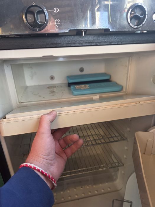 Хладилник за каравана