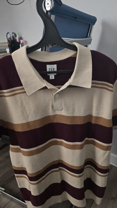 Продам футболку поло GAP