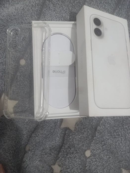 iPhone 16 новый,