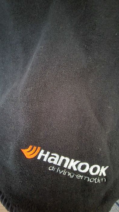 Поларено одеяло – Черно, топло и меко!