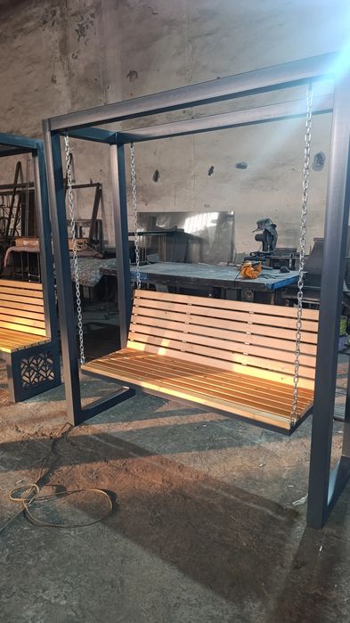 Качели для сада.