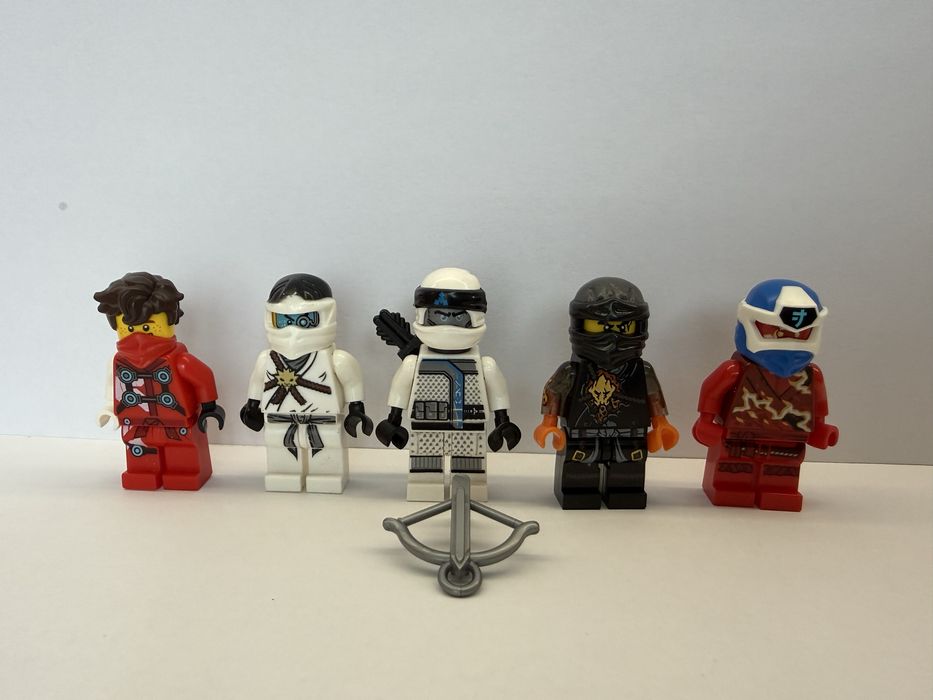 Lego ninjago минифигурки сет