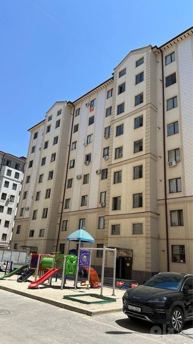 Срочно продаётся 2х комнатная квартира в полу подвале