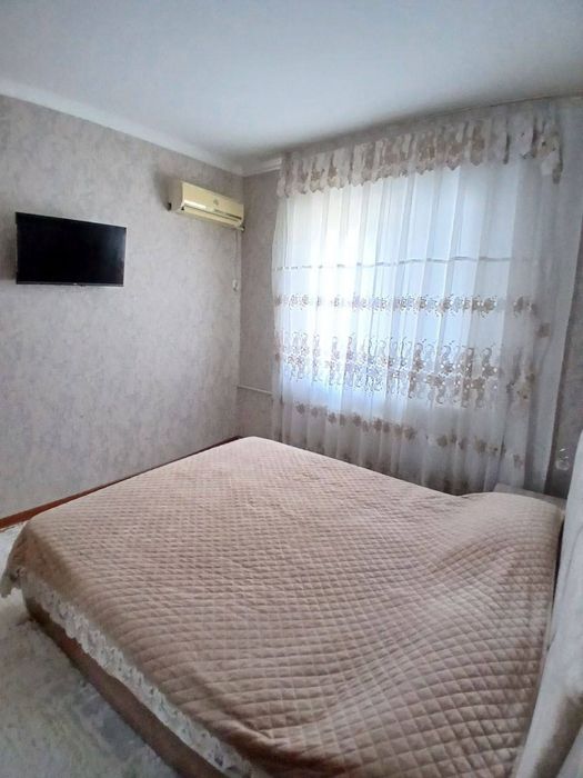 Kvartira sotiladi yevroremont qilingan barcha sharoitlarga ega