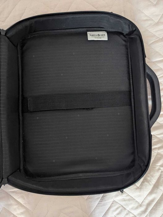 Geantă Laptop 15.6" Samsonite – Ca Nouă
