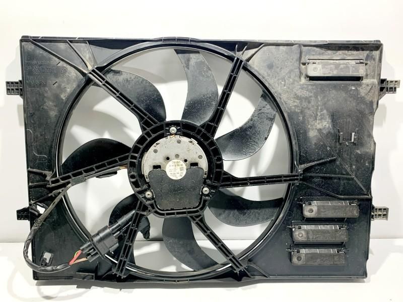 Electroventilator Audi A3 8V1 1.6 tdi DDYA 5Q0121205AL