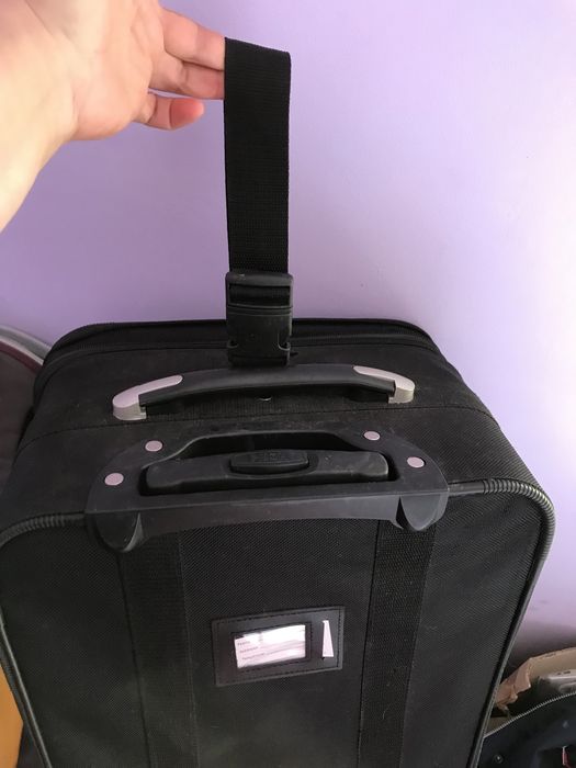 Ruxac laptop si troler voiaj