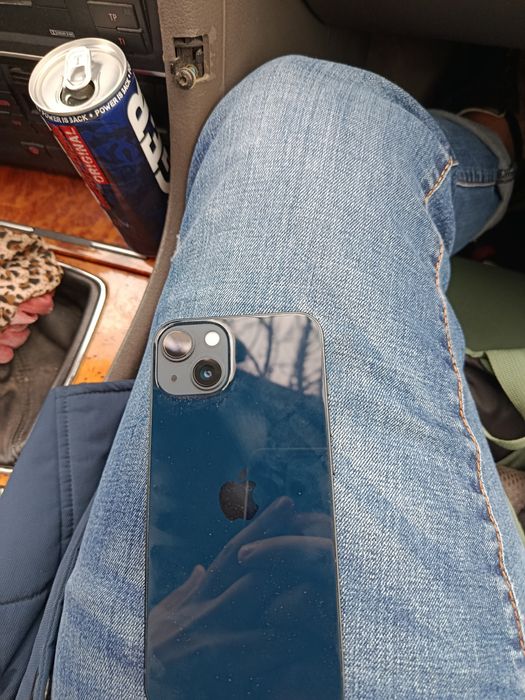 Iphone 13 Още е в гаранция!!!