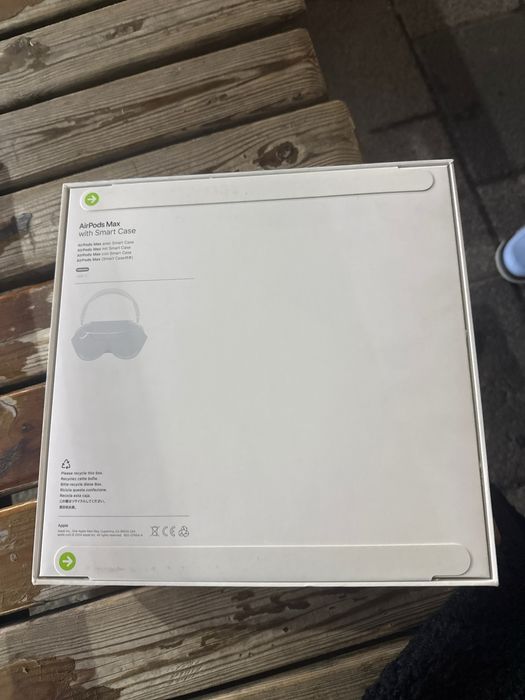 airpods max срочно продаю